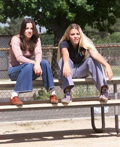 Lindsay Weir and Kim Kelly | Freaks and geeks, Lindsay weir, Freeks and ...