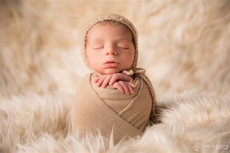 5+ Newborn Photography Ideas and Props - Adorama