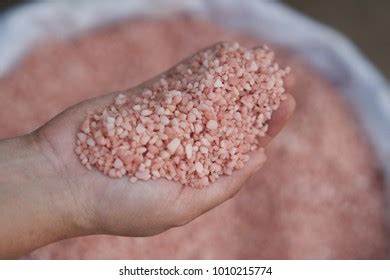 Potassium Chloride 0060 Fertilizer Farmer Hand Stock Photo 1010215774 ...