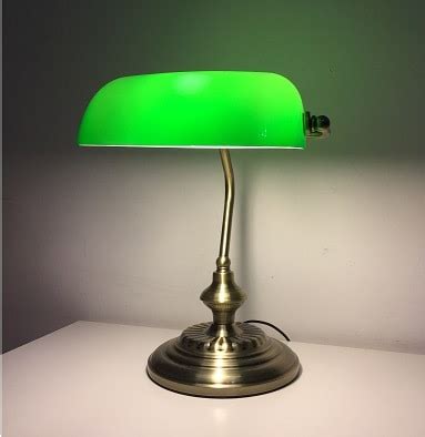 The Bankers Lamp - The World's Most Iconic Desk Lamp