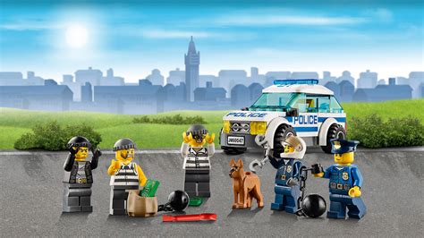 Amazon.com: LEGO City Police 60047 Police Station: Toys & Games