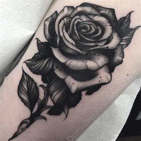 Pin em ♠️•{*}•*BLaCk RoSe♣️InKwORK *•{*}•♠️➿•• | Tatuagens de rosas negras, Tatuagem, Tatuagem rosa