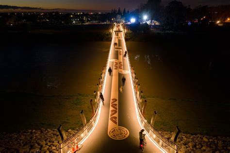 'He Ara Kotahi' Manawatu Cycle Bridge - Concrete Structures (NZ) Ltd