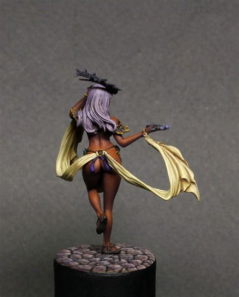 picture | Fantasy figurine, Miniature figures, Fantasy miniatures