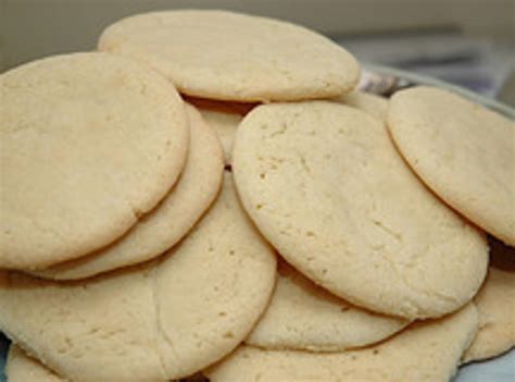 Paula Deen\'S Teacake Cookie Recipe : Granna's Old-Fashioned Tea Cakes | Tea cakes, Food network ...