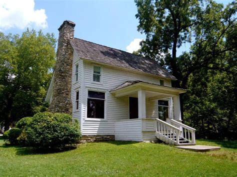 Laura Ingalls Wilder Historic Home and Museum, Mansfield MO, USA | Beyond the Lamp Post ...