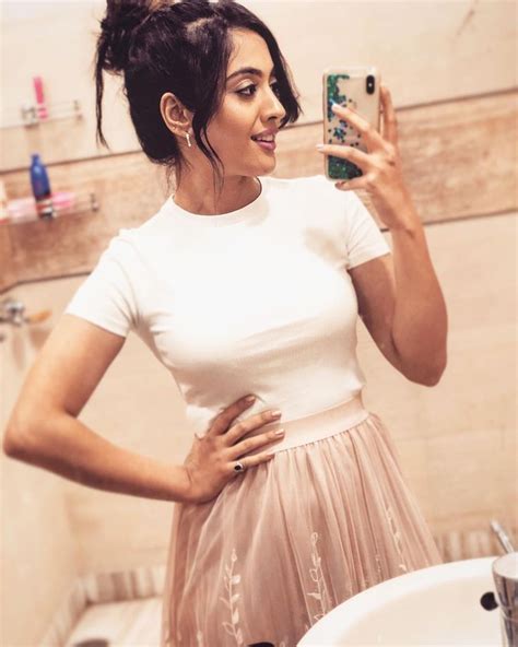 💕Shavia💕 | Aditi sharma, Indian tv actress, Stylish actresses