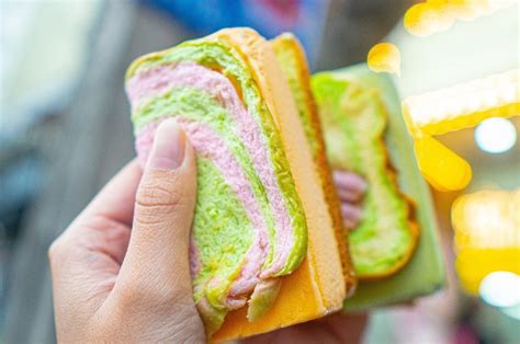Singapore’s Disappearing Ice Cream Sandwiches Are Thriving in Vietnam