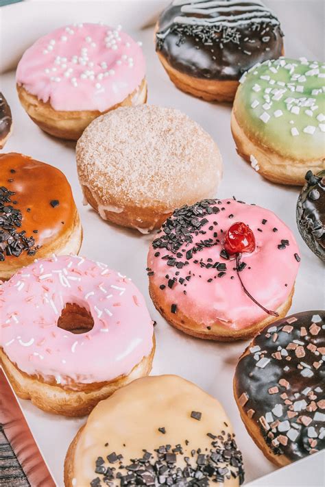 8 Best Doughnuts In New York City To Try | New york city, Food, Food inspiration