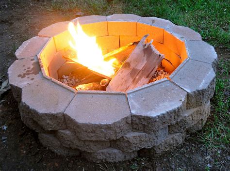 20 Outdoor Fire Pit Tutorials