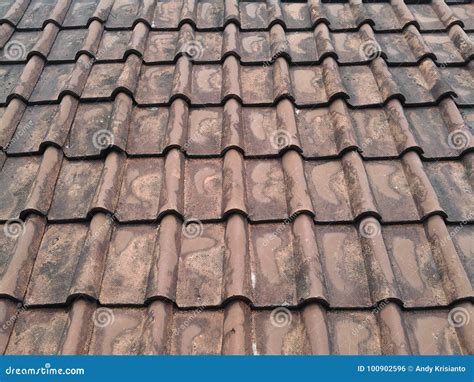 Brown roof tile pattern stock photo. Image of background - 100902596