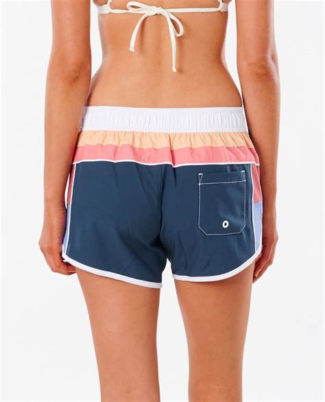 surf board shorts women