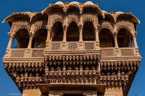 Example of Rajput architecture - 300 year old haveli - Jaisalmer, India : r/architecture