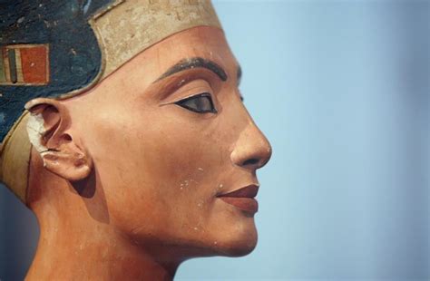 Artists Return Nefertiti Bust to Egypt Thanks to Covert 3-D Scanning