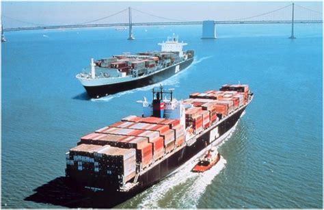 Ship Collision and Crowded sea - Maritronics - Marine services in Dubai