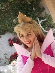 The-Disney-Princesses-With-Pink-Dresses | Countdown to Magic