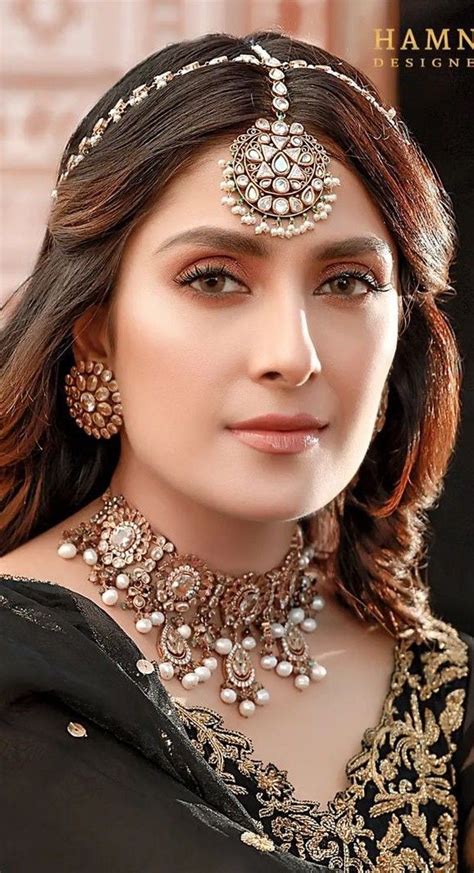Simple Pakistani Dresses, Pakistani Girl, Pakistani Dress Design, Pakistani Actress, Bridal ...