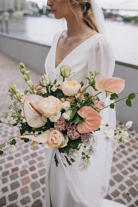 30 Chic & Contemporary Anthurium Wedding Flower Ideas