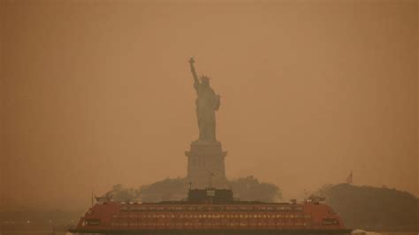New York will choke on Canada wildfire smoke for days, warns weather watch | World News ...