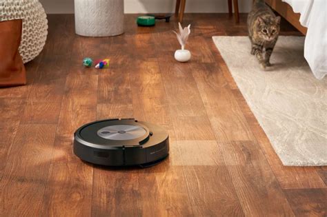 iRobot Roomba Combo j9+ vs. Roomba Combo j7+ | Digital Trends