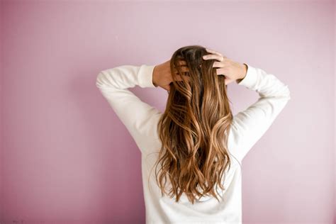 Iron Deficiency Hair Loss: Signs, Causes, Regrowth & Prevention