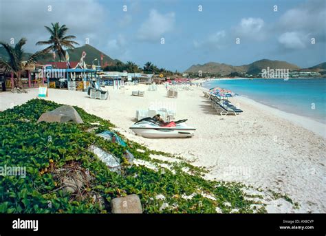 Orient Bay or Orient Beach, French St. Maarten Stock Photo - Alamy