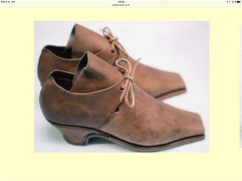 Women's leather latchet shoes. C1650 style | Century shoes, Fashion shoes, 17th century fashion