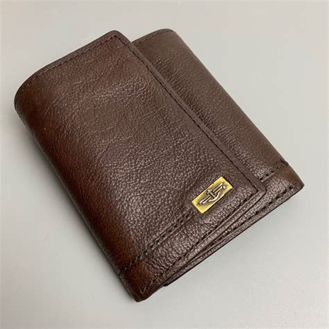 Dockers Trifold Wallet, Men's Fashion, Watches & Accessories, Wallets ...