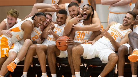 See pictures from Tennessee Vols basketball media day for 2022-23