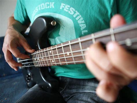 Bass guitar lessons: tutorials and gear-buying guides | MusicRadar