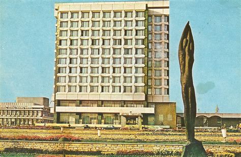 kuriosas: Soviet Building Postcards