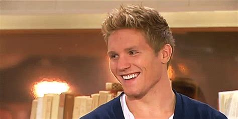 Enjoy your gif of Gabriel Landeskog being generally affable and not too hard on the eyes, either ...