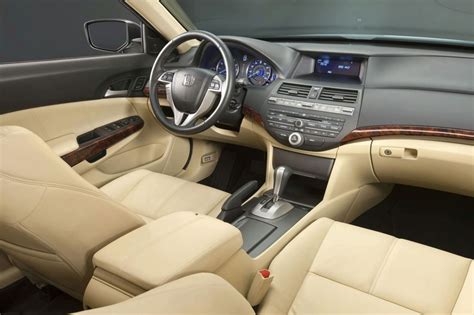 2010 Honda Crosstour Interior Pics Revealed - autoevolution