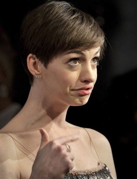 Anne Hathaway Funny Faces Pictures, Make Funny Faces, Silly Faces, Funny Images, Funny Pics ...