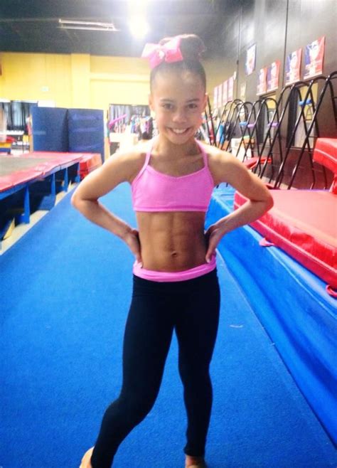 Pin by ピエロ 謎 on 腹筋 女子 | Girl abs, Asia monet ray, Dance moms asia