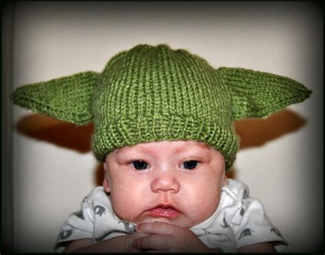 Baby in a Yoda Hat Knitting For Kids, Baby Knitting, Knitting 101, Knitting Projects, Knitting ...