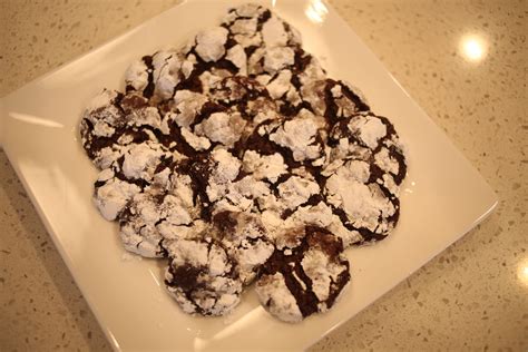 Chocolate Crackle Cookies - Harmons Grocery