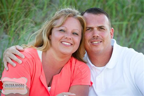 Corolla Lighthouse Beach Family Photos » Outer Banks Family Portraits