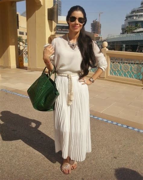 How Do Women Dress In Dubai | #She Likes Fashion