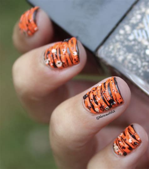 Halloween Orange and Black Sugar-Spin Nail Art with Formula X Glitter (ft. Zoya and Color Club ...