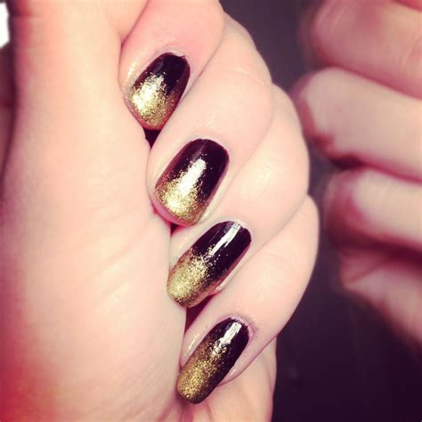 Black and gold ombre nails, for holidays! | Goud, Chique