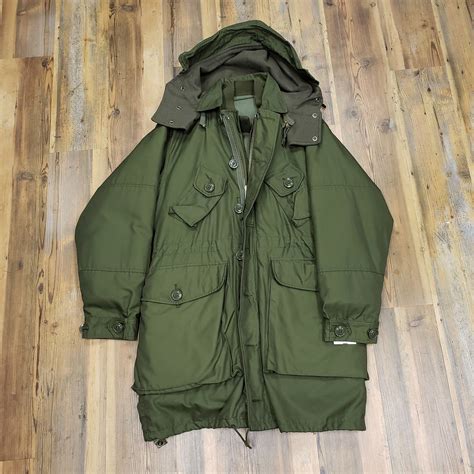 CANADIAN FORCES ARCTIC PARKA (NON-GORTEX) - Smith Army Surplus