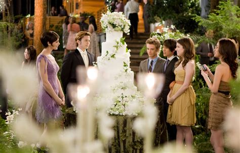 Four New Wedding Scene Images from Twilight Breaking Dawn Part 1 - HeyUGuys