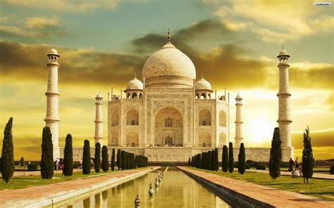 Main 10 India Landmarks that Will Amaze You | Baba Car Rental