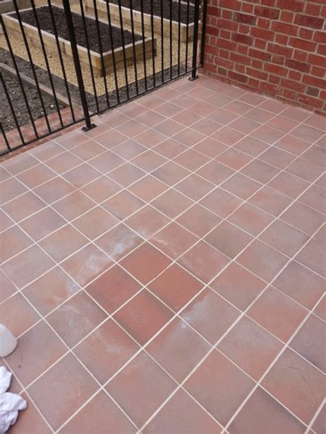 Beautifully Restored Quarry Tiled Terrace in Dunstable