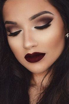 Gothic Makeup: How To Get A Fabulous Gothic Makeup Look