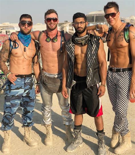 Festival Looks, Festival Chic, Festival Fashion, Festival Wear, Techno Festival, Moda Coachella ...