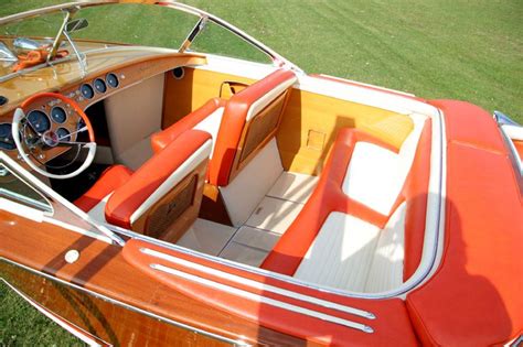 Riva Boats - 29' Riva Super Aquarama | Classic boats, Riva boat, Mahogany boat