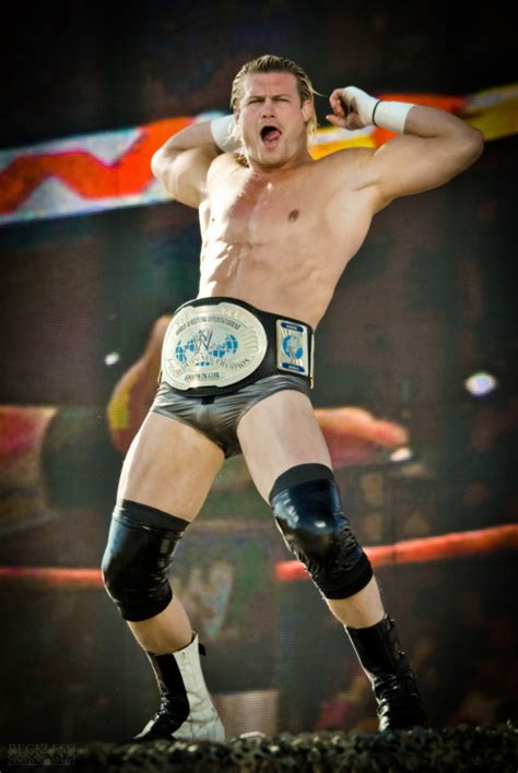 Que hombres : Dolph Ziggler Bulge