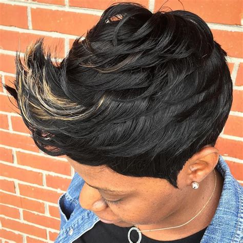 Short Layered Black Pixie Weave #WeaveHairstylesShort | Short weave hairstyles, Quick weave ...